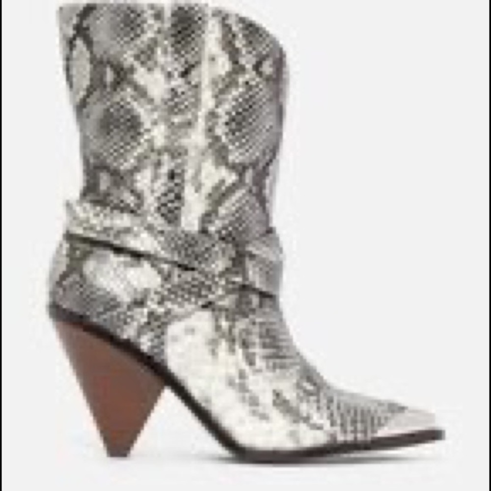 Snakeskin Booties 🤍 NEVER WORN!